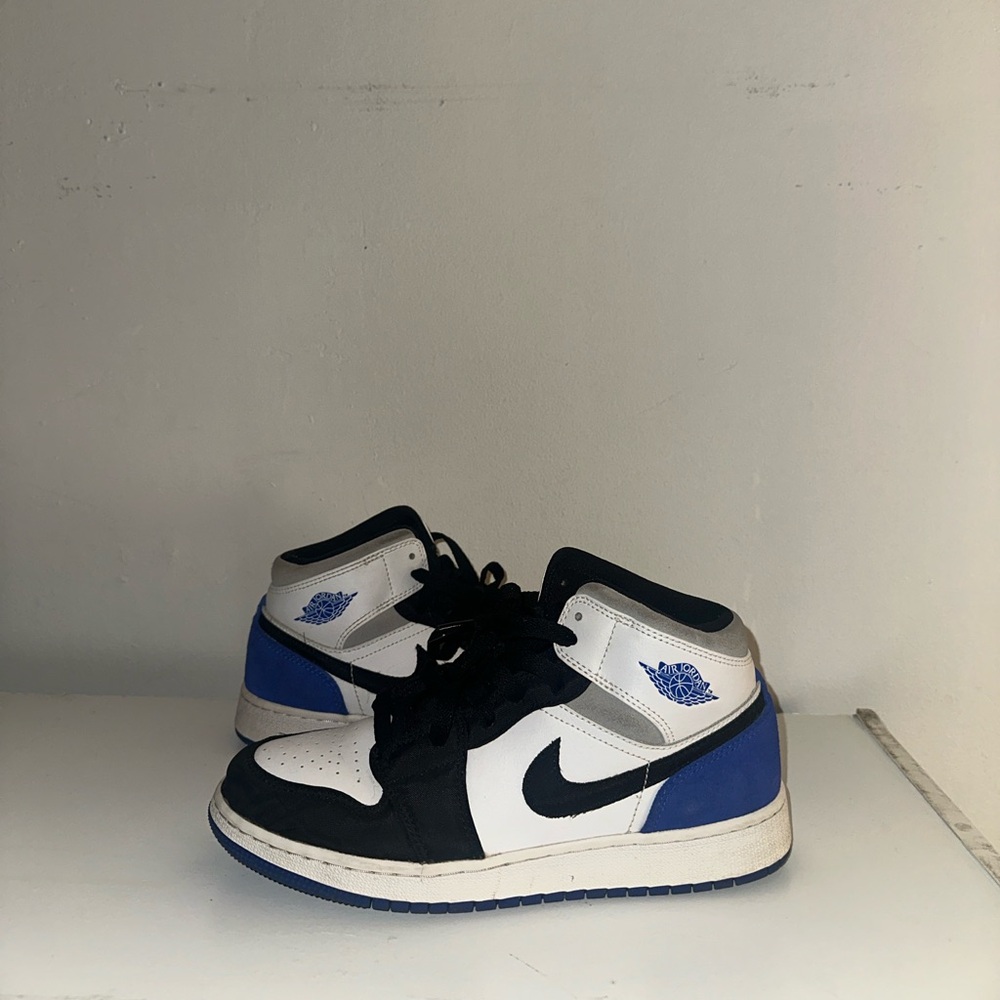 Nike Air Jordan 1 Mid SE Royal Black Toe